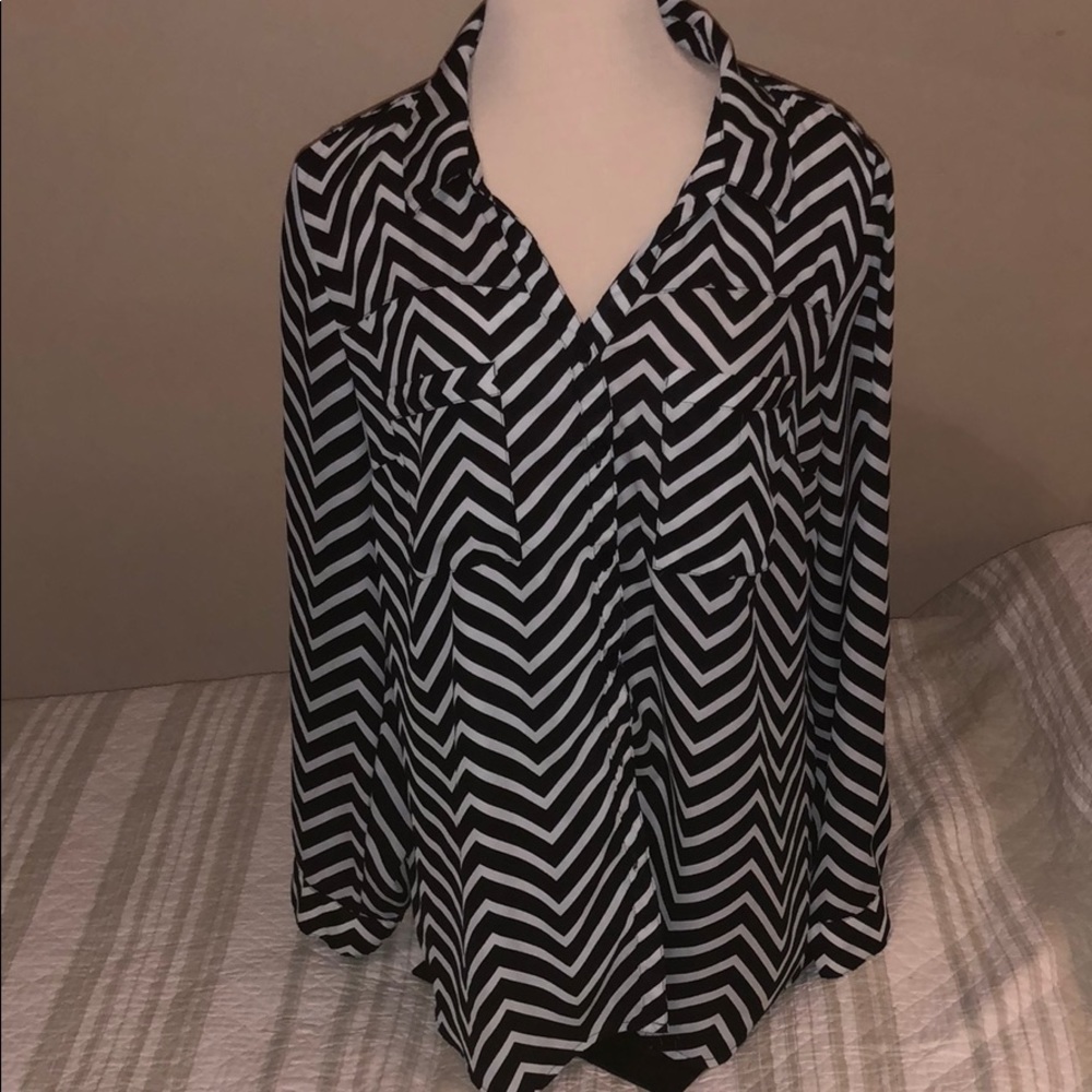 Black and White Zig Zag Blouse